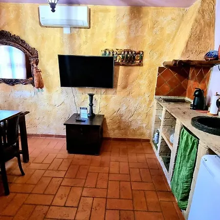 世界空间公寓 *